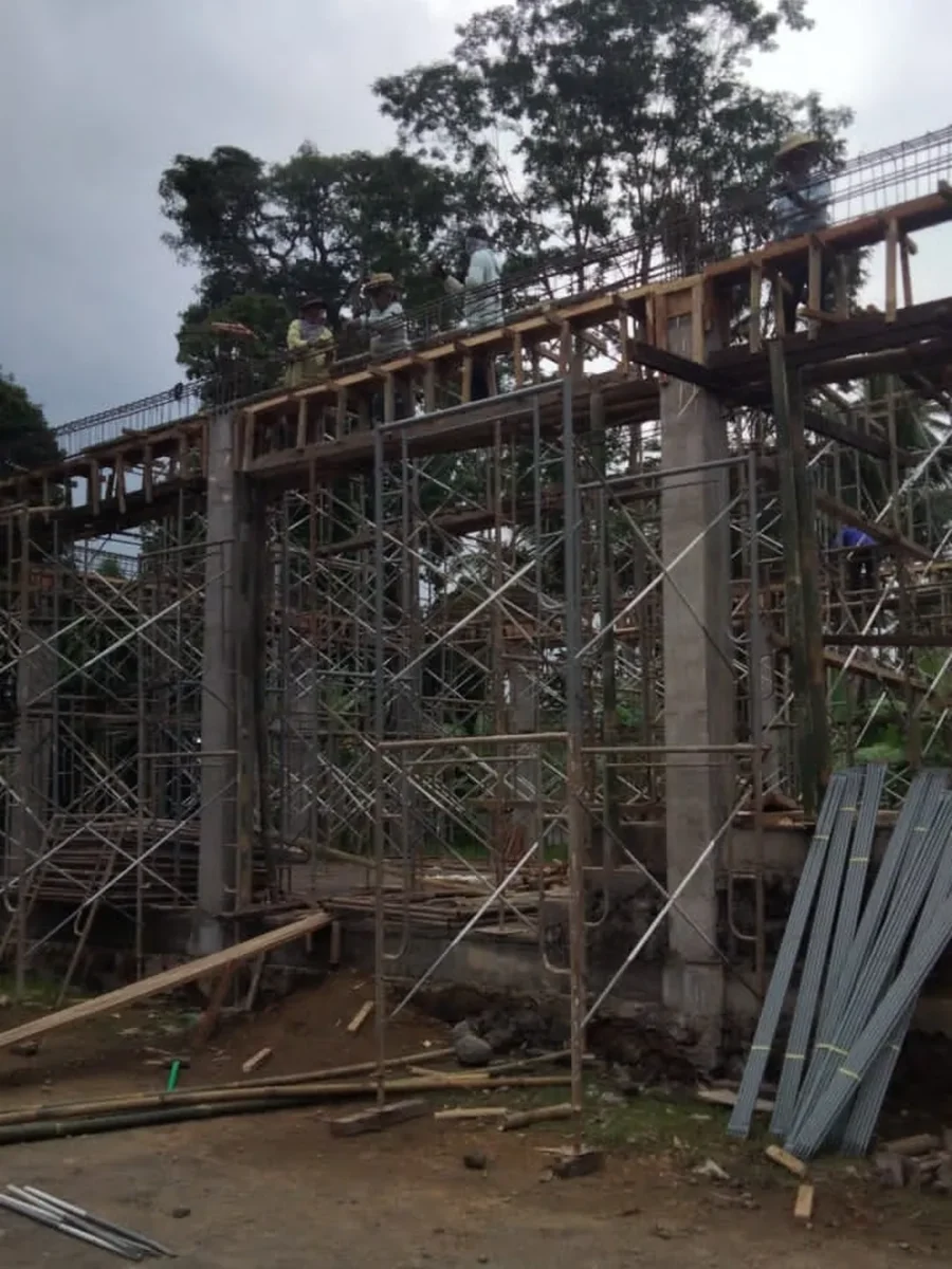 Scaffolding terpasang pada Proyek Rumah di Tabanan